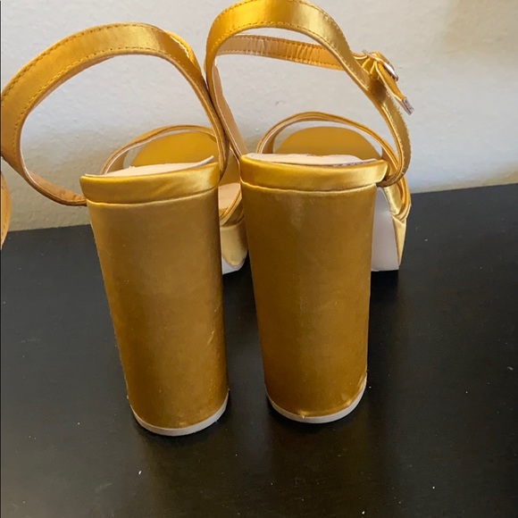 Gold Platform Heels - Picture 3 of 3